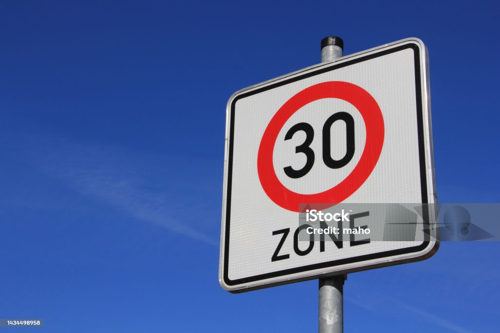 traffic sign 30 zone speed limit